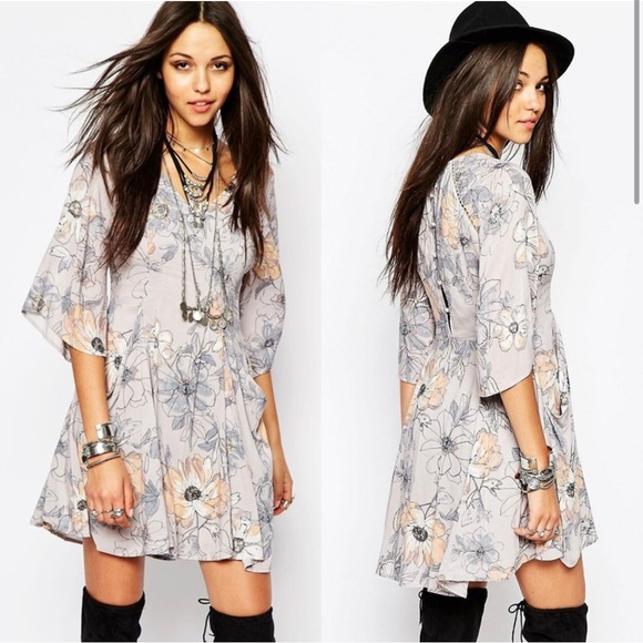 Free People Dresses & Skirts - Free People Eyes On You Lavender Floral Boho Flowy Mini Dress